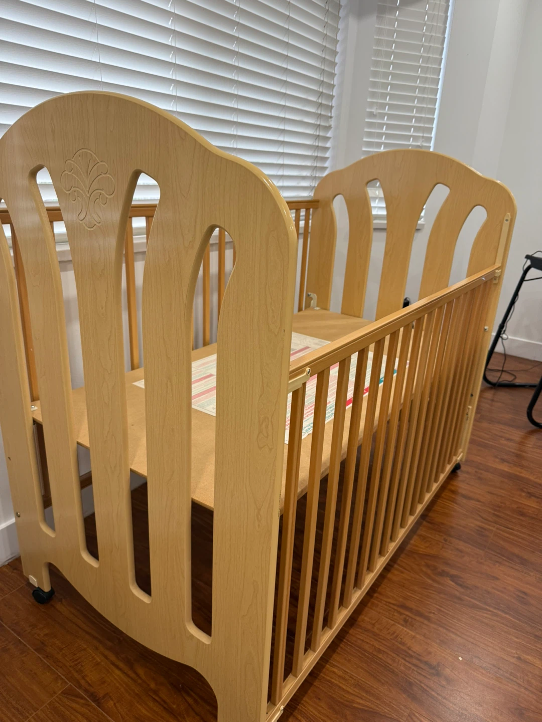 Wooden Baby Crib - photo 3