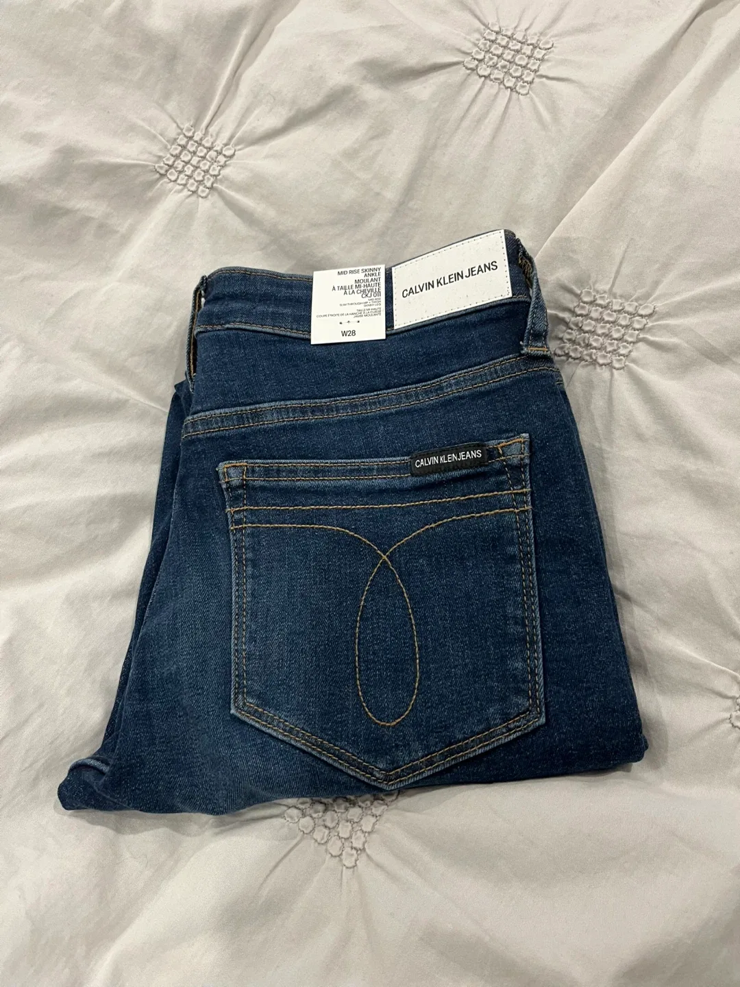 Calvin Klein Jeans - Size W28