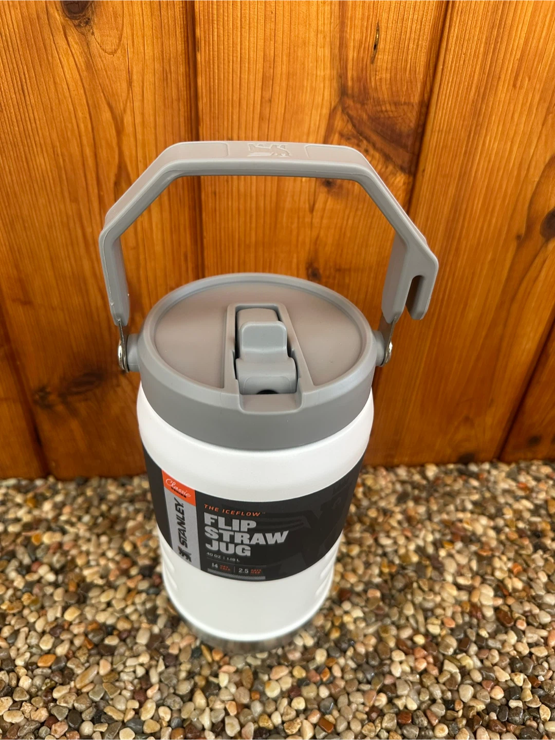 Stanley 40oz Jug - photo 2