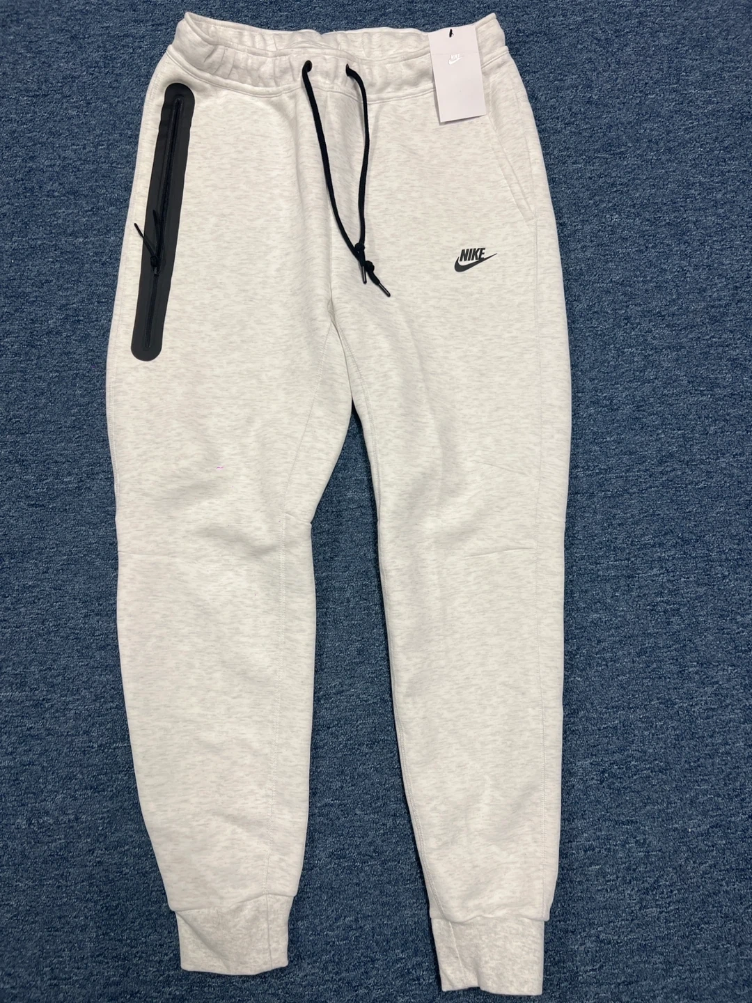 Nike Tech Fleece Pants - white colour - Size Medium
