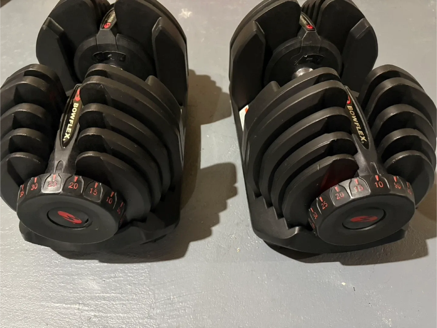 Bowflex SelectTech Adjustable Dumbbells - Pair image indicator(2)