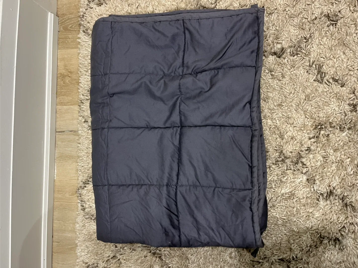 10lbs queen-sized Weighted Blanket image indicator(2)