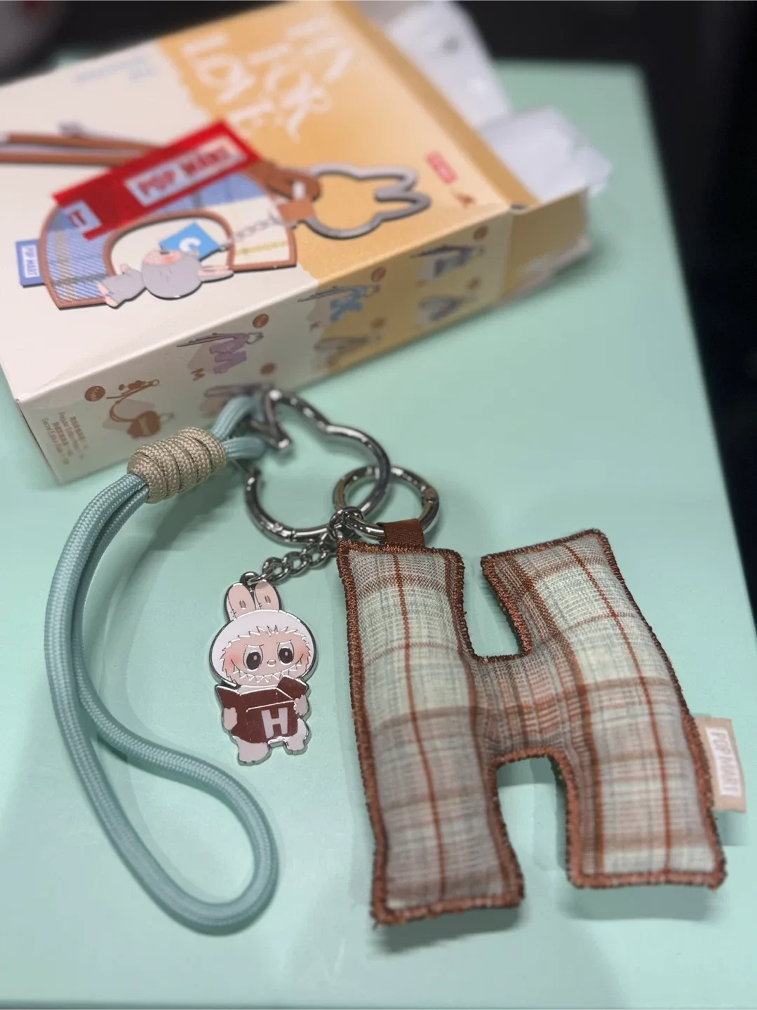 Pop Mart Monsters Pin for Love Letter Pendants / keychains image indicator(2)