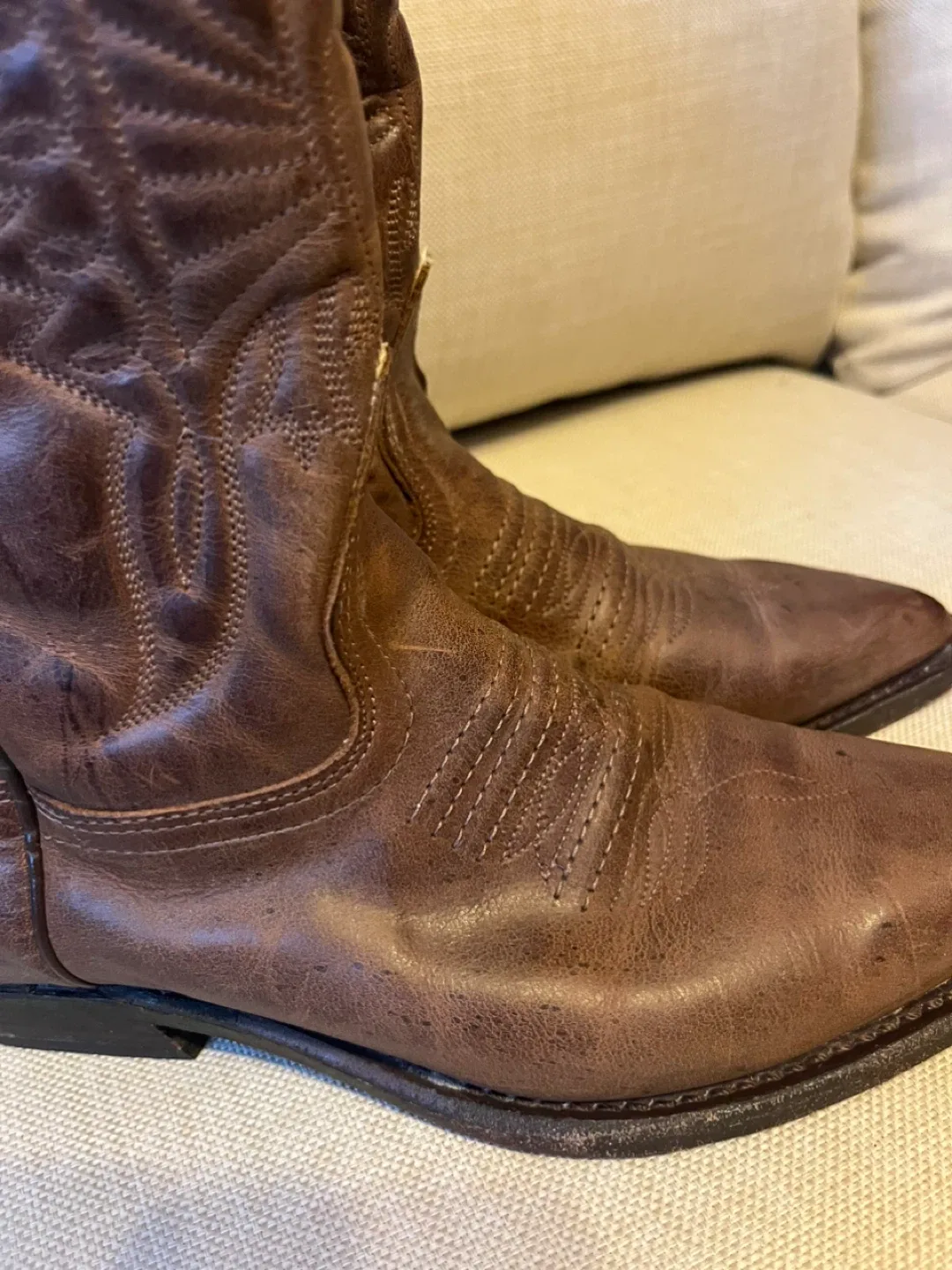 Women's Brown Leather Cowboy Boots image indicator(4)