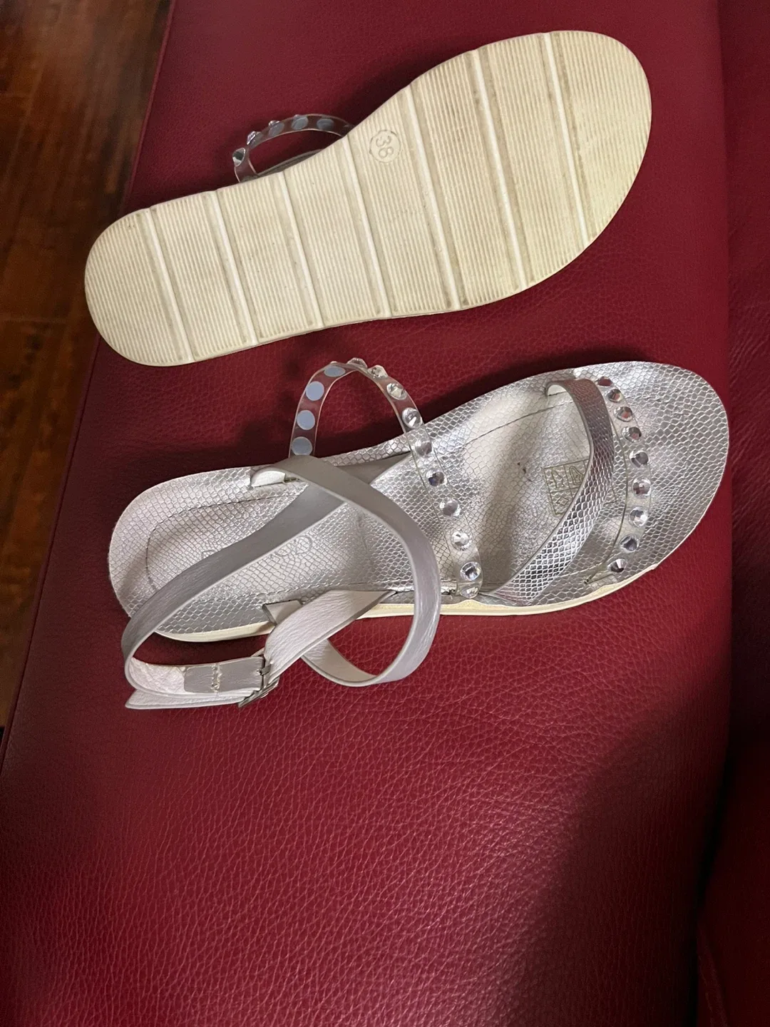Silver Sandals Size 8 image indicator(3)
