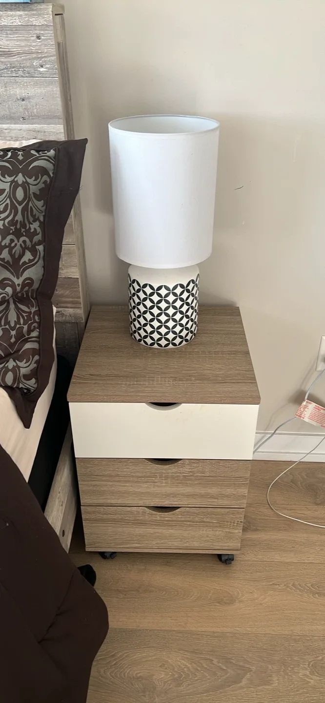 Nightstand /end table