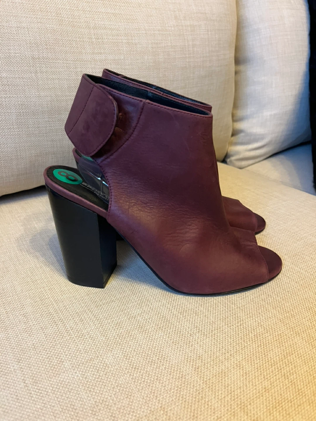Sapena Spain Leather Burgundy Heels - Size 8 - photo 2