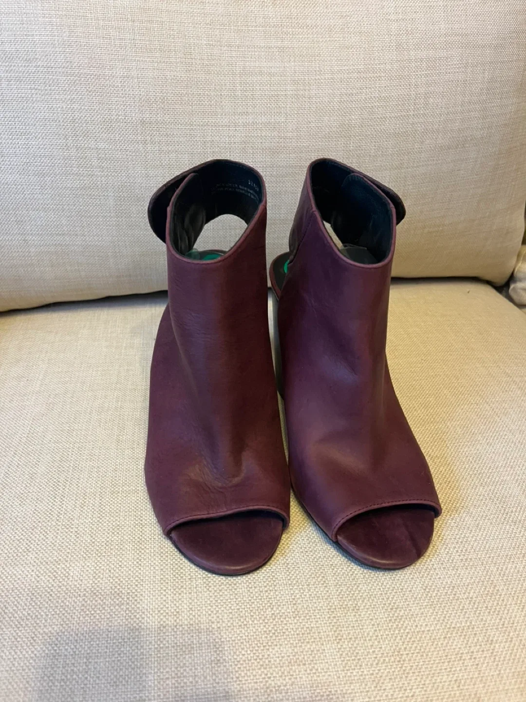 Sapena Spain Leather Burgundy Heels - Size 8