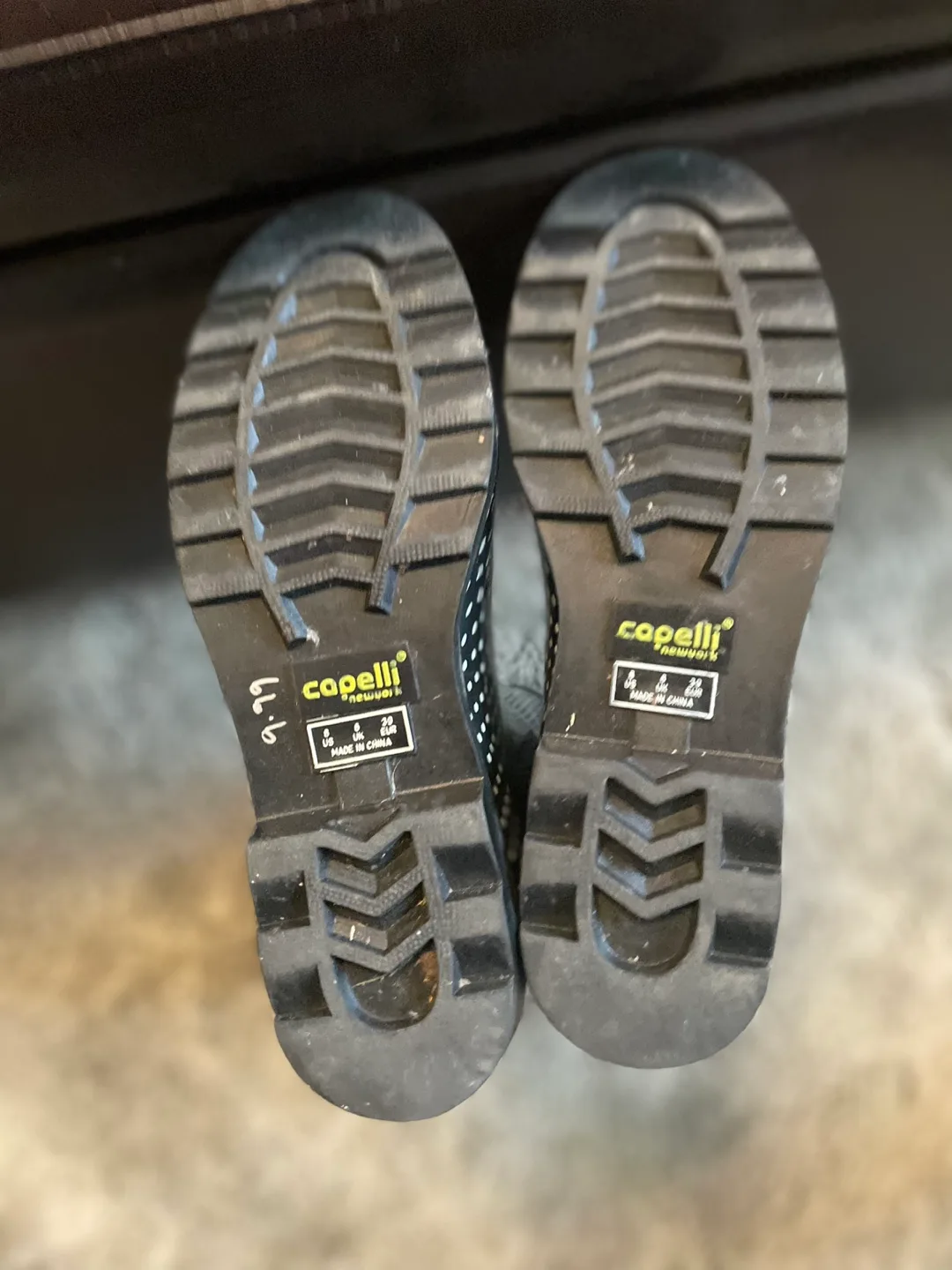 Capelli New York Rain Boots - Size 8 image indicator(4)