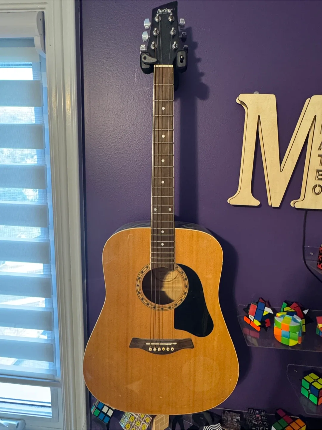 Rocker Acoustic Guitar