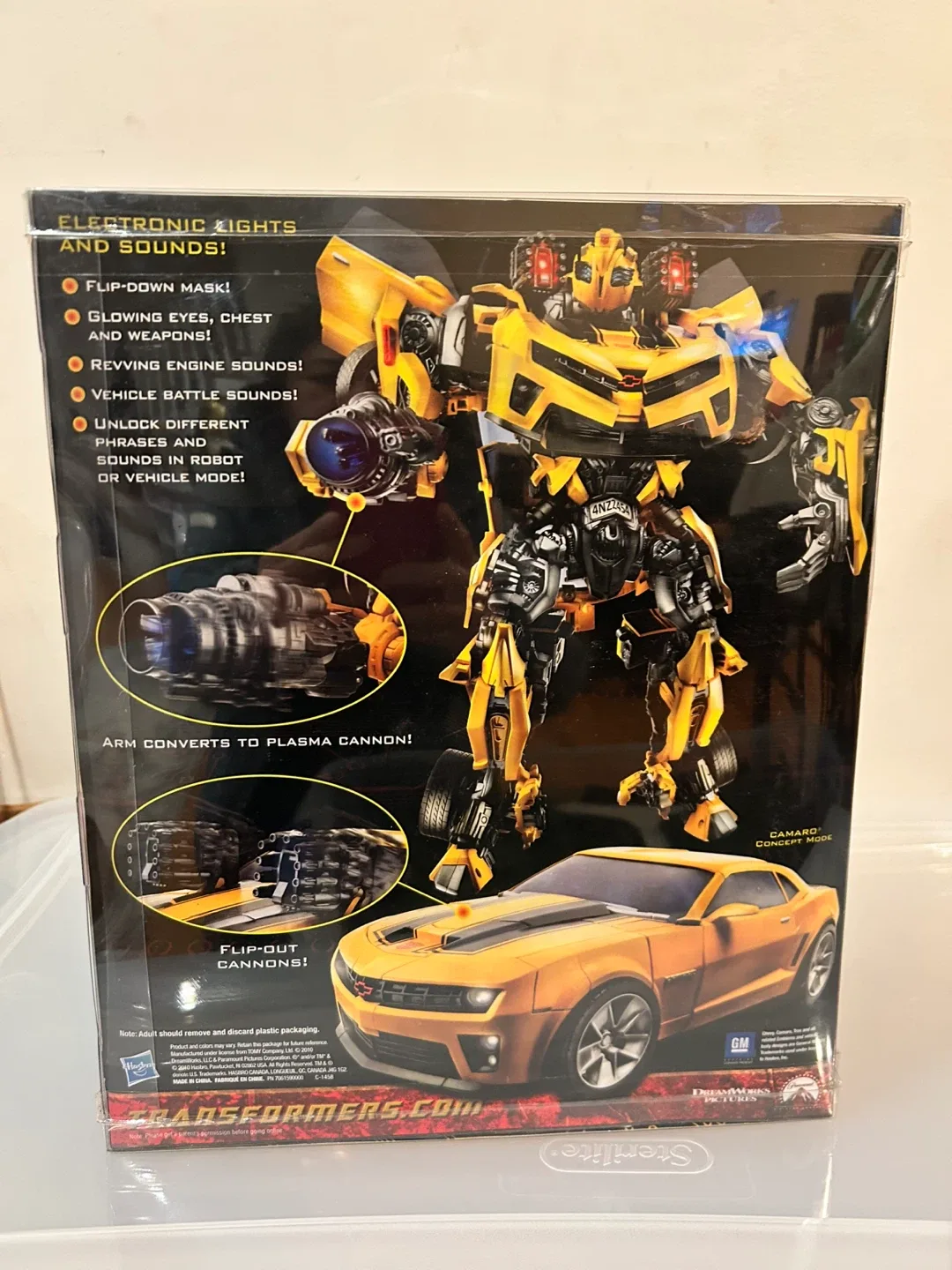 Transformers Bumblebee Action Figure image indicator(4)