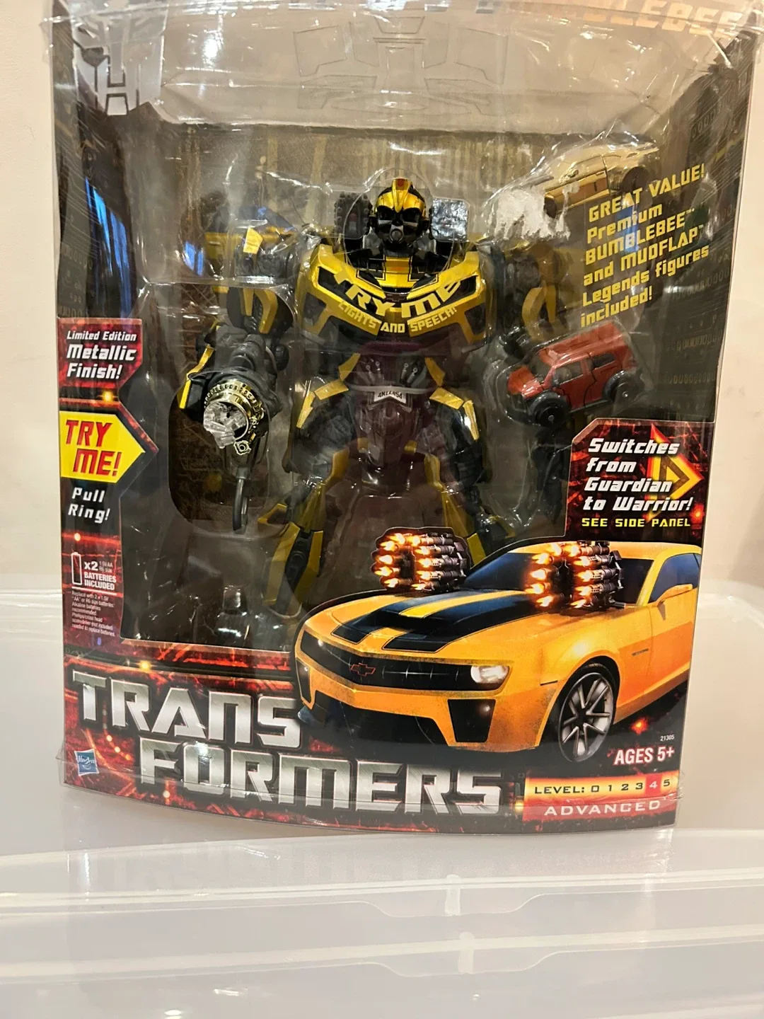 Transformers Bumblebee Action Figure image indicator(5)