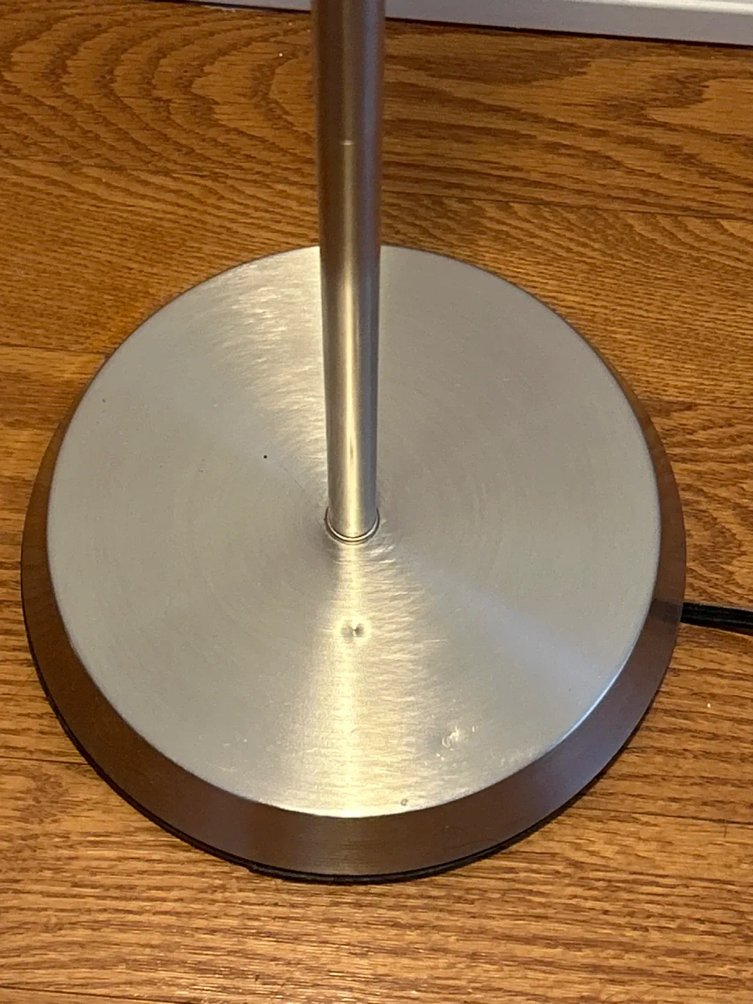 Silver Metal  Floor Lamp image indicator(3)