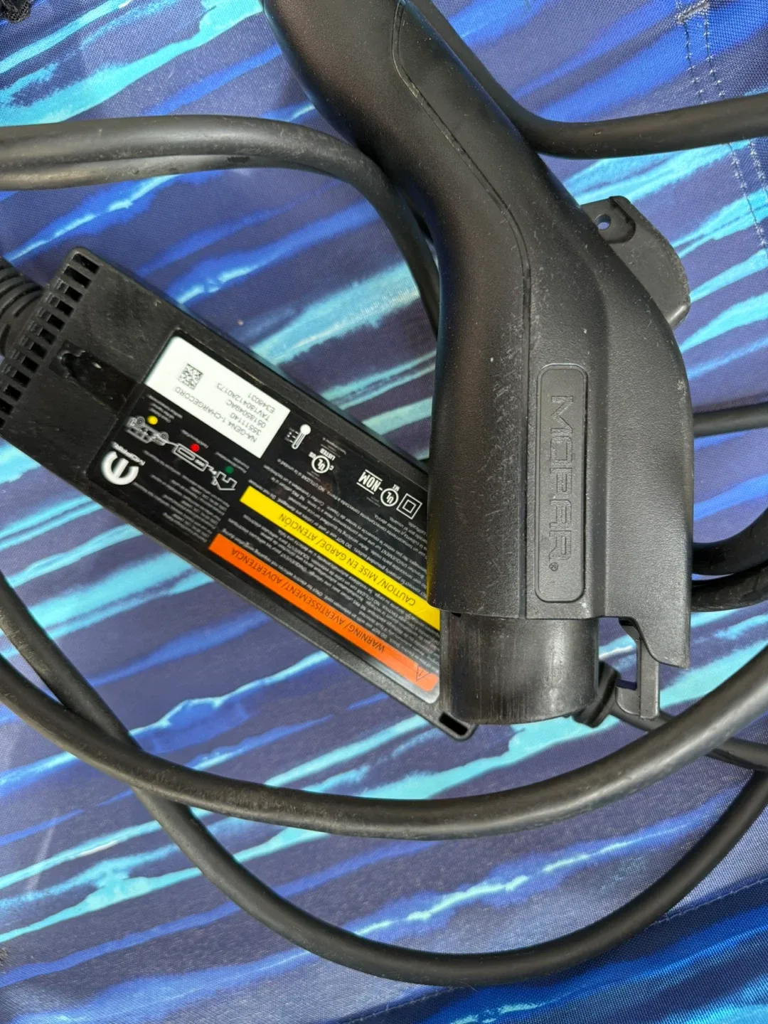 Mopar Jeep Level 1 EV Charger Wrangler Grand Cherokee Wagoneer S image indicator(3)