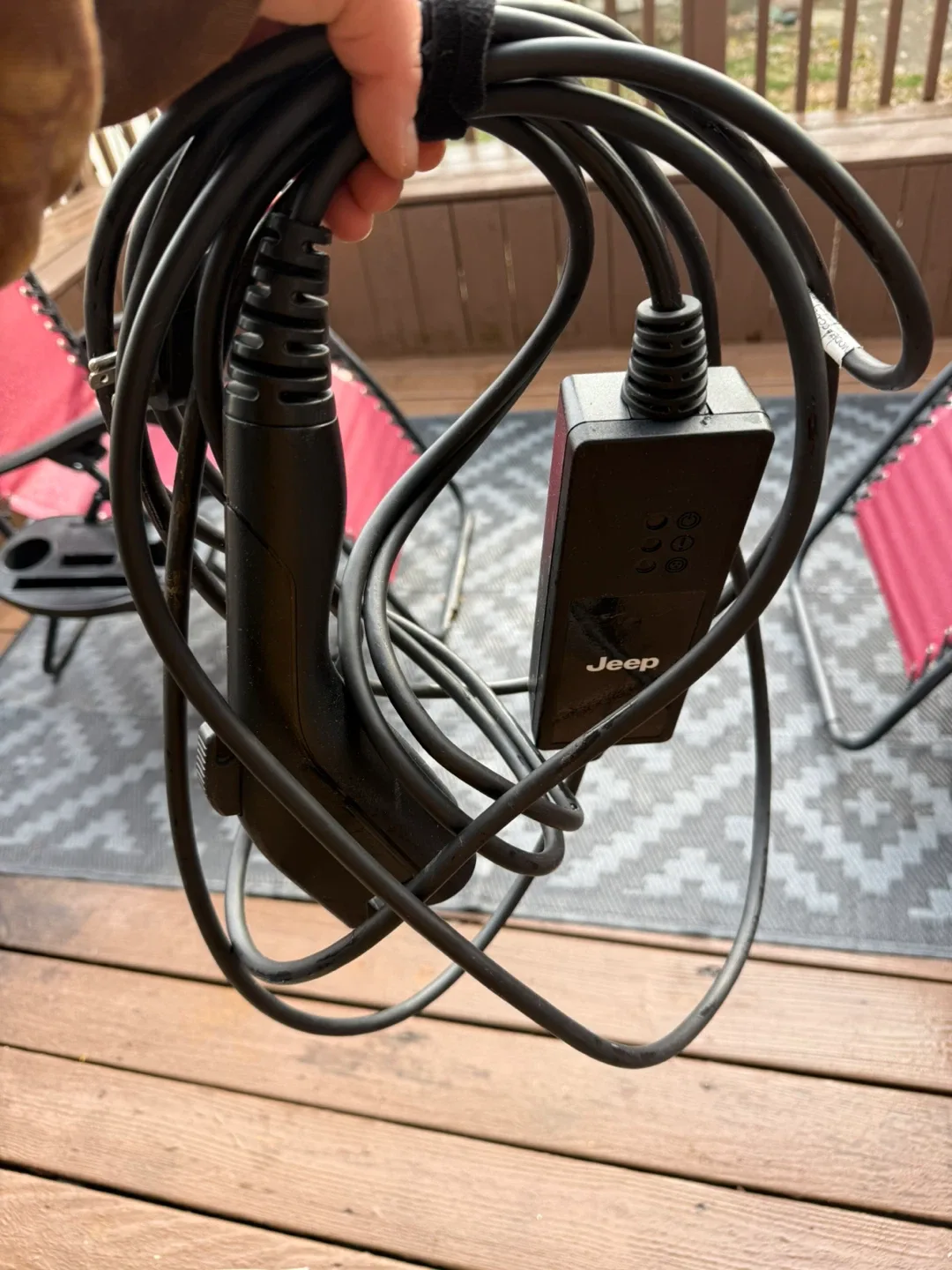 Mopar Jeep Level 1 EV Charger Wrangler Grand Cherokee Wagoneer S image indicator(7)