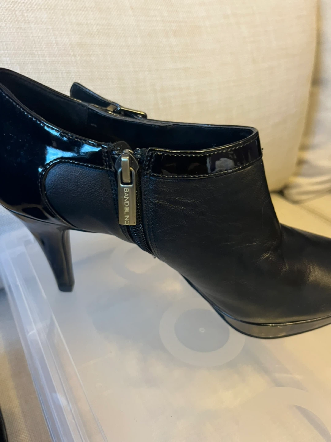 Bandalino Black Leather Heeled Booties - photo 4