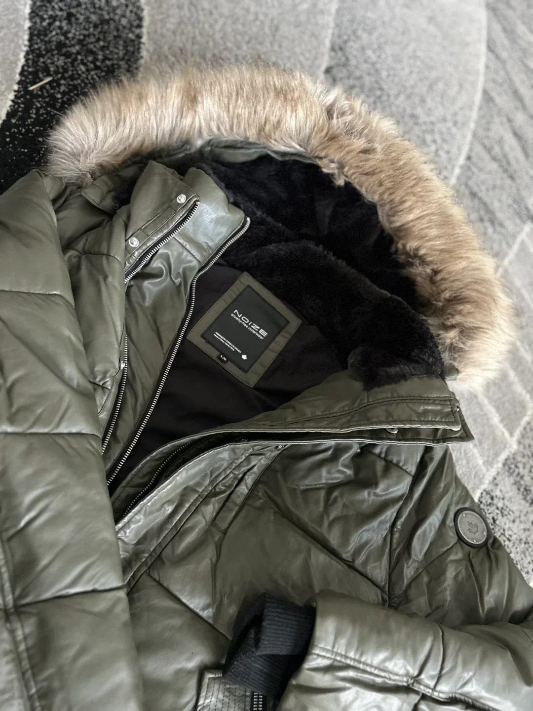 Noize Olive Green Puffer Jacket - Size L image indicator(2)