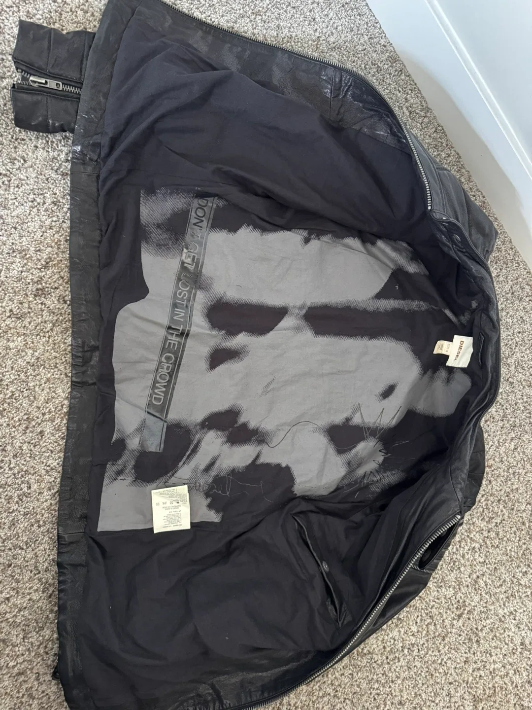 Diesel Black Leather Jacket - Size M image indicator(5)