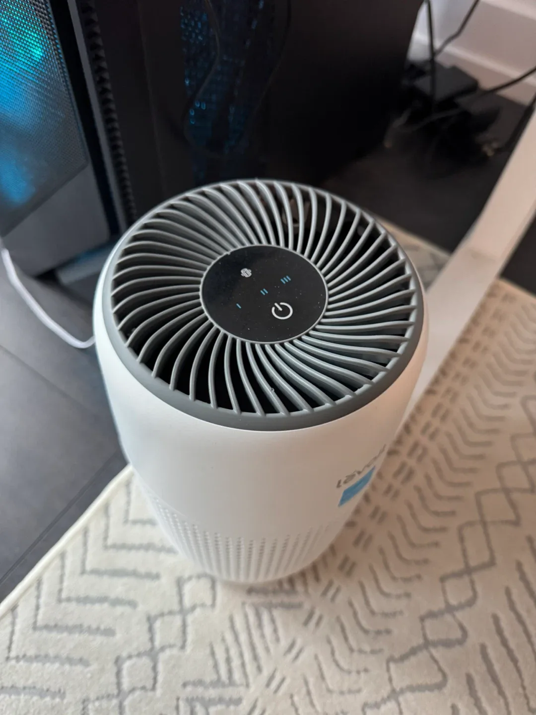 Levoit Air Purifier - Compact & Efficient image indicator(2)