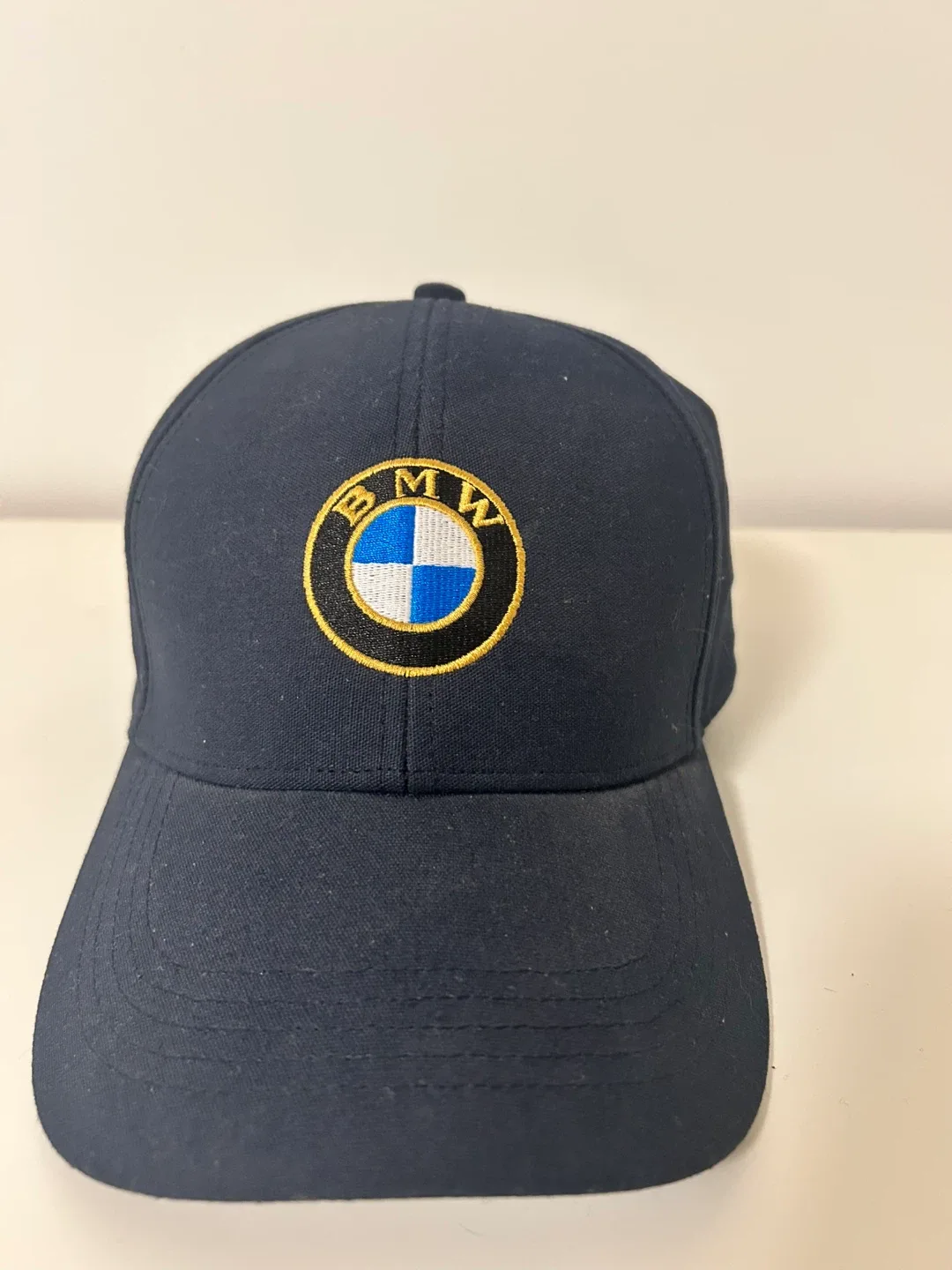 BMW  Key Holder & Classic Navy Blue Cap image indicator(3)