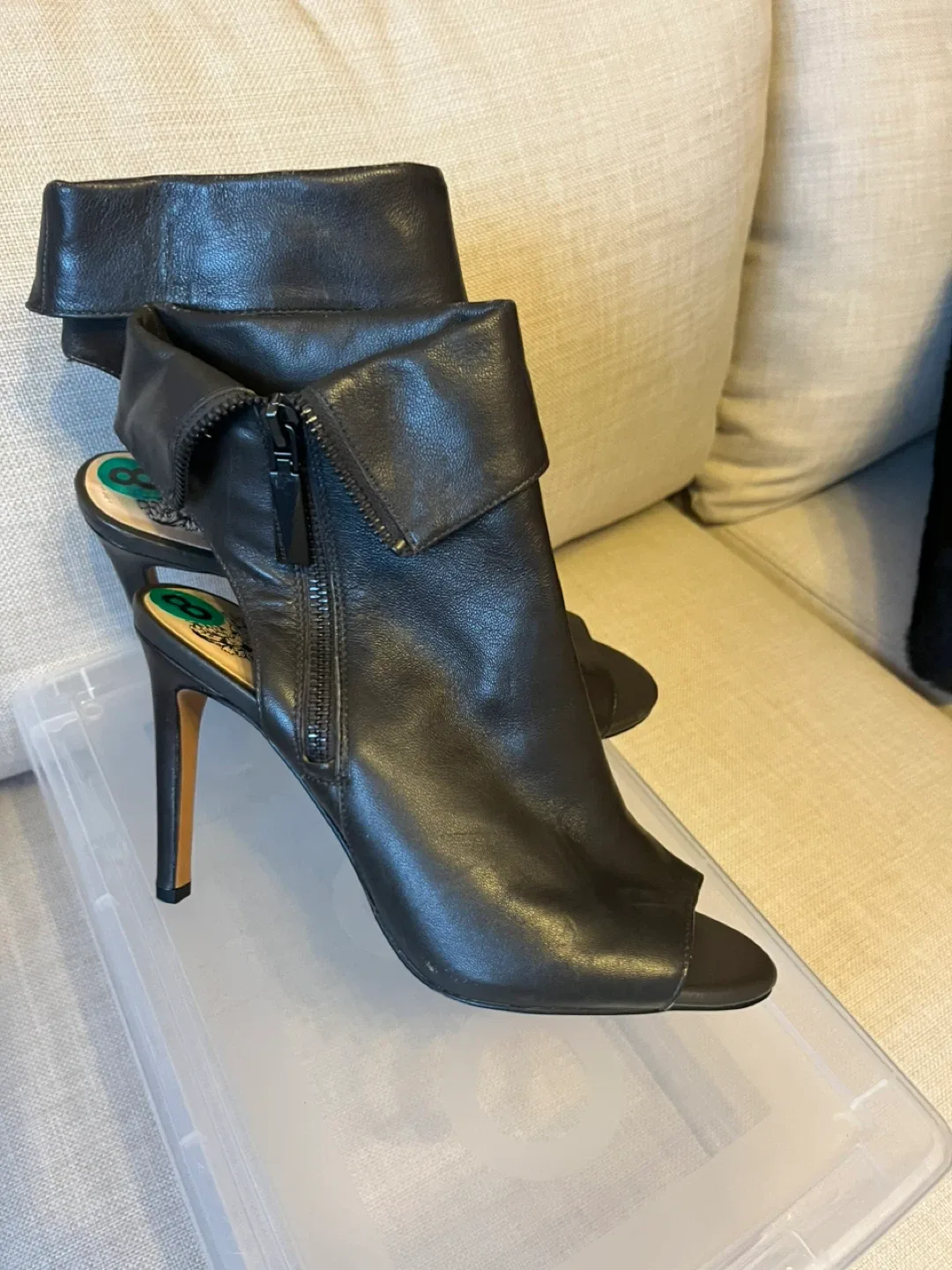 Vince Camuto Greyish Black Leather Heels - Size 8 image indicator(2)