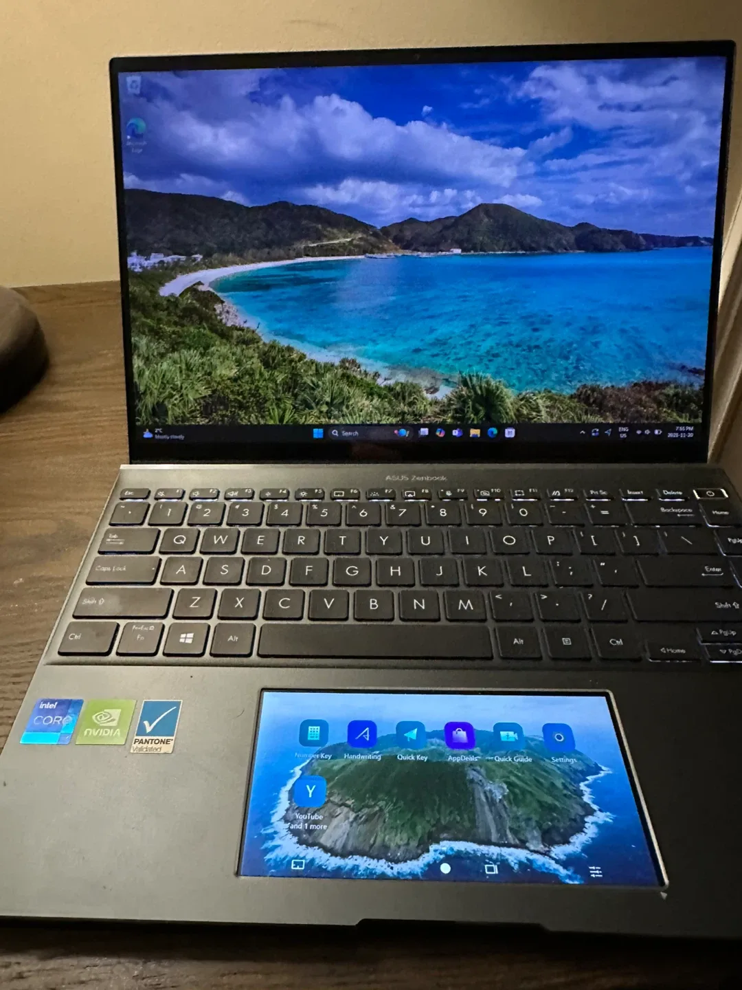 Asus zenbook 14”  16g /500g i7 11 gen 2021