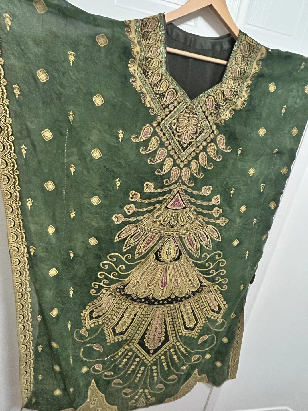 Green & Gold Embellished Kaftan Dress - photo 4