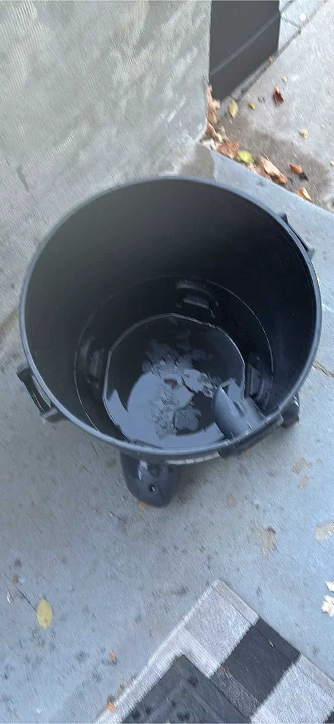 Shop-Vac 10 Gallon Wet/Dry Vacuum image indicator(5)