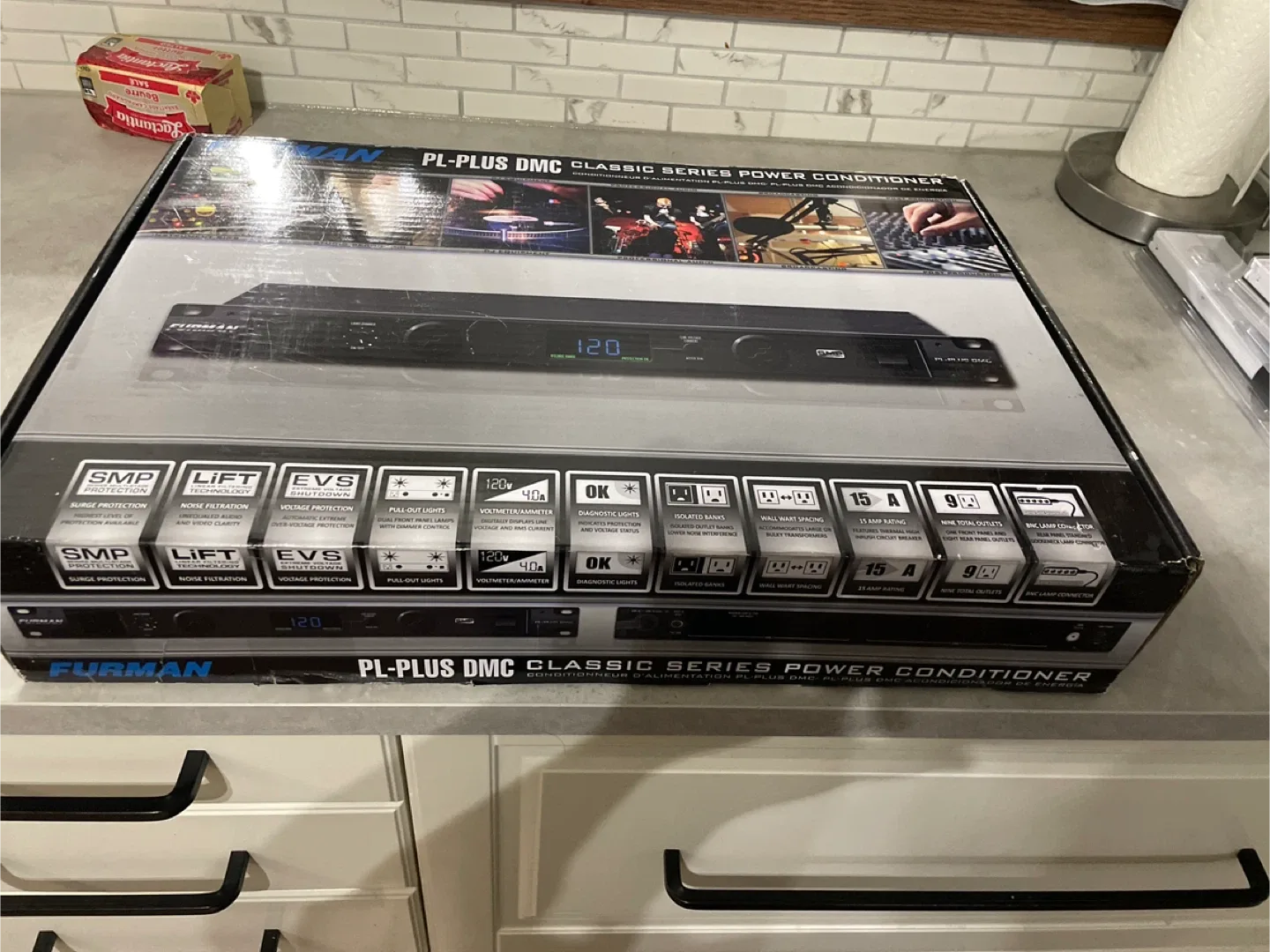 Furman PL-Plus DMC Power Conditioner