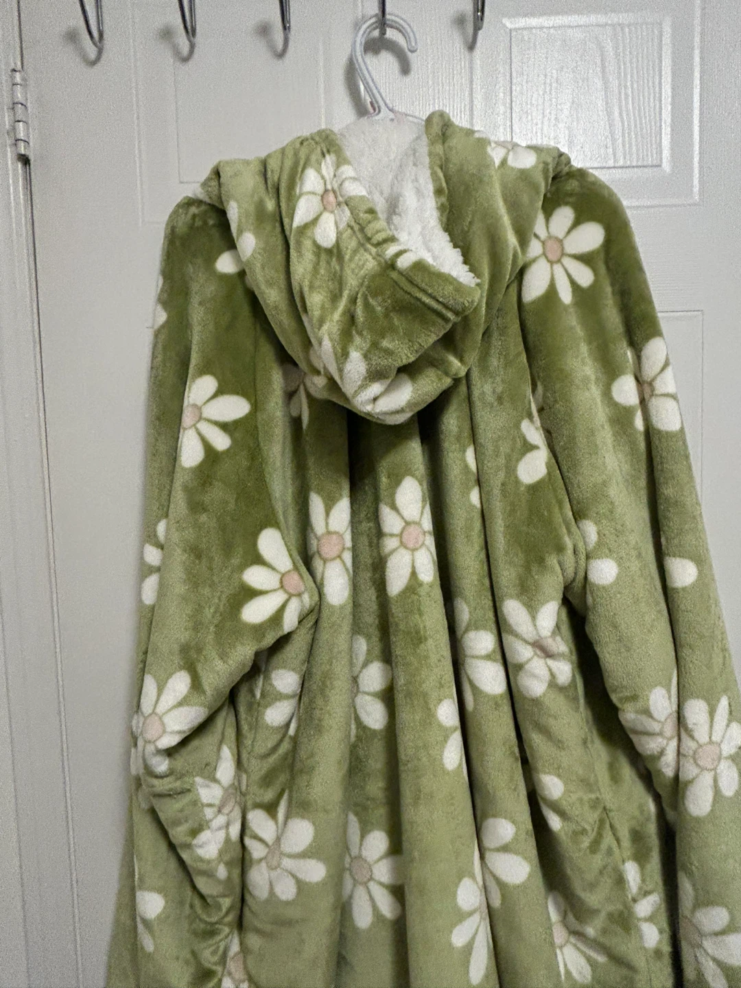 Green Floral Comfy Hoodie and Shorts Set - photo 3