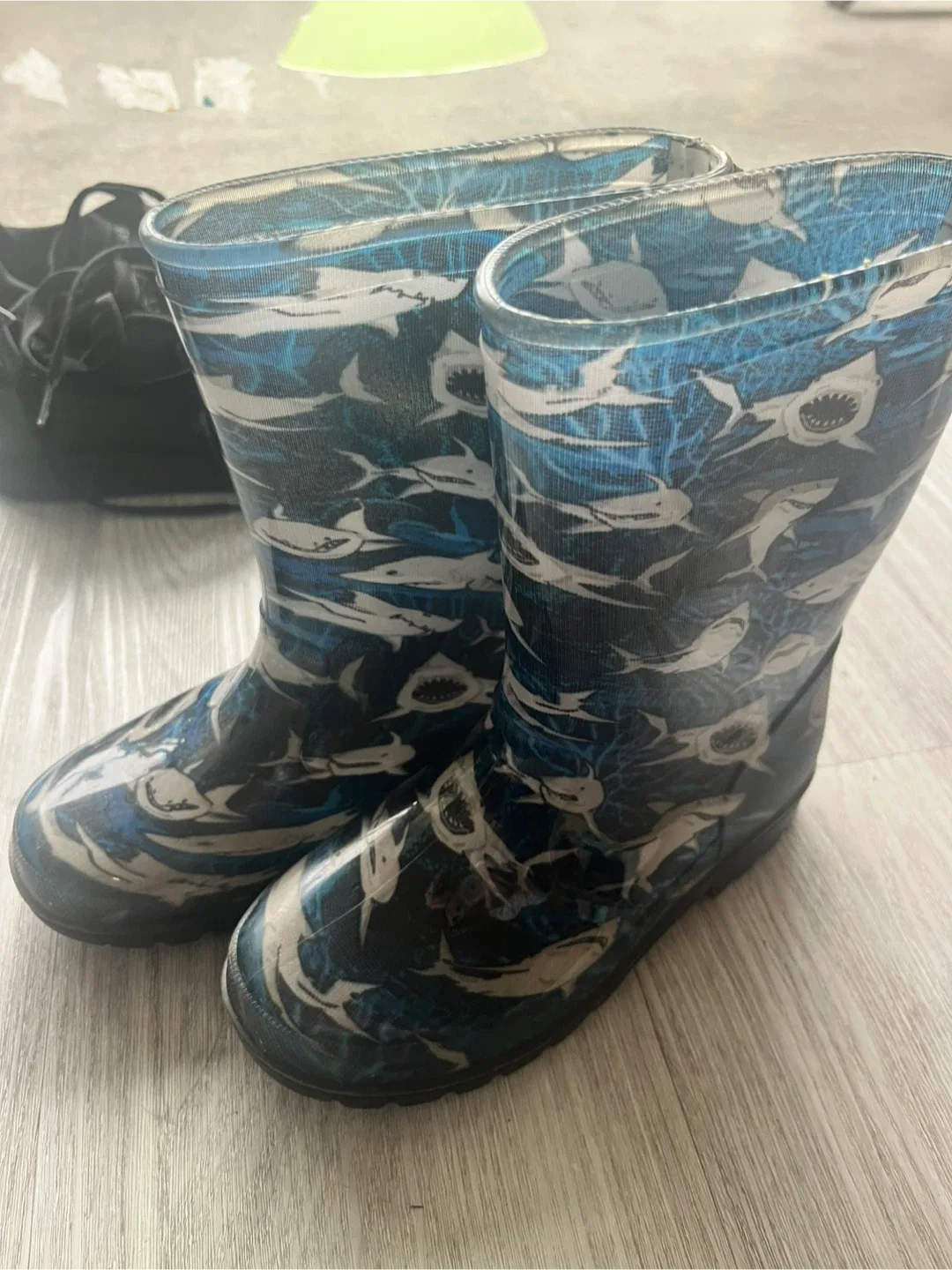 Kids' Shoes Bundle - Various Brands & Sizes image indicator(4)