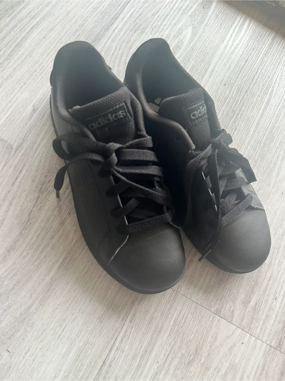 Kids' Shoes Bundle - Various Brands & Sizes image indicator(5)