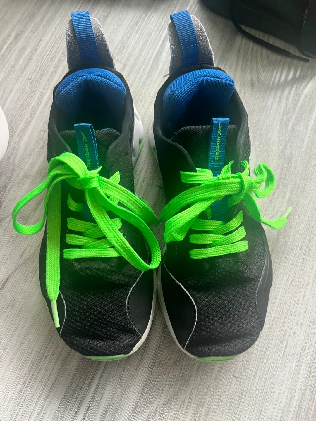 Kids' Shoes Bundle - Various Brands & Sizes image indicator(3)