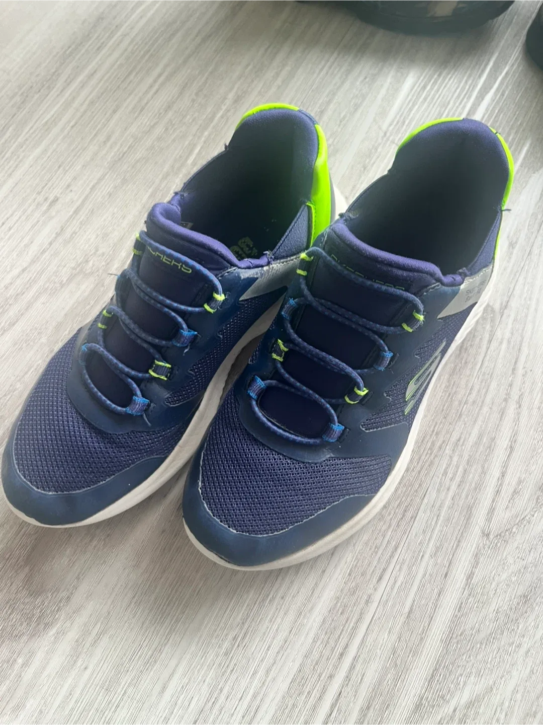 Kids' Shoes Bundle - Various Brands & Sizes image indicator(2)