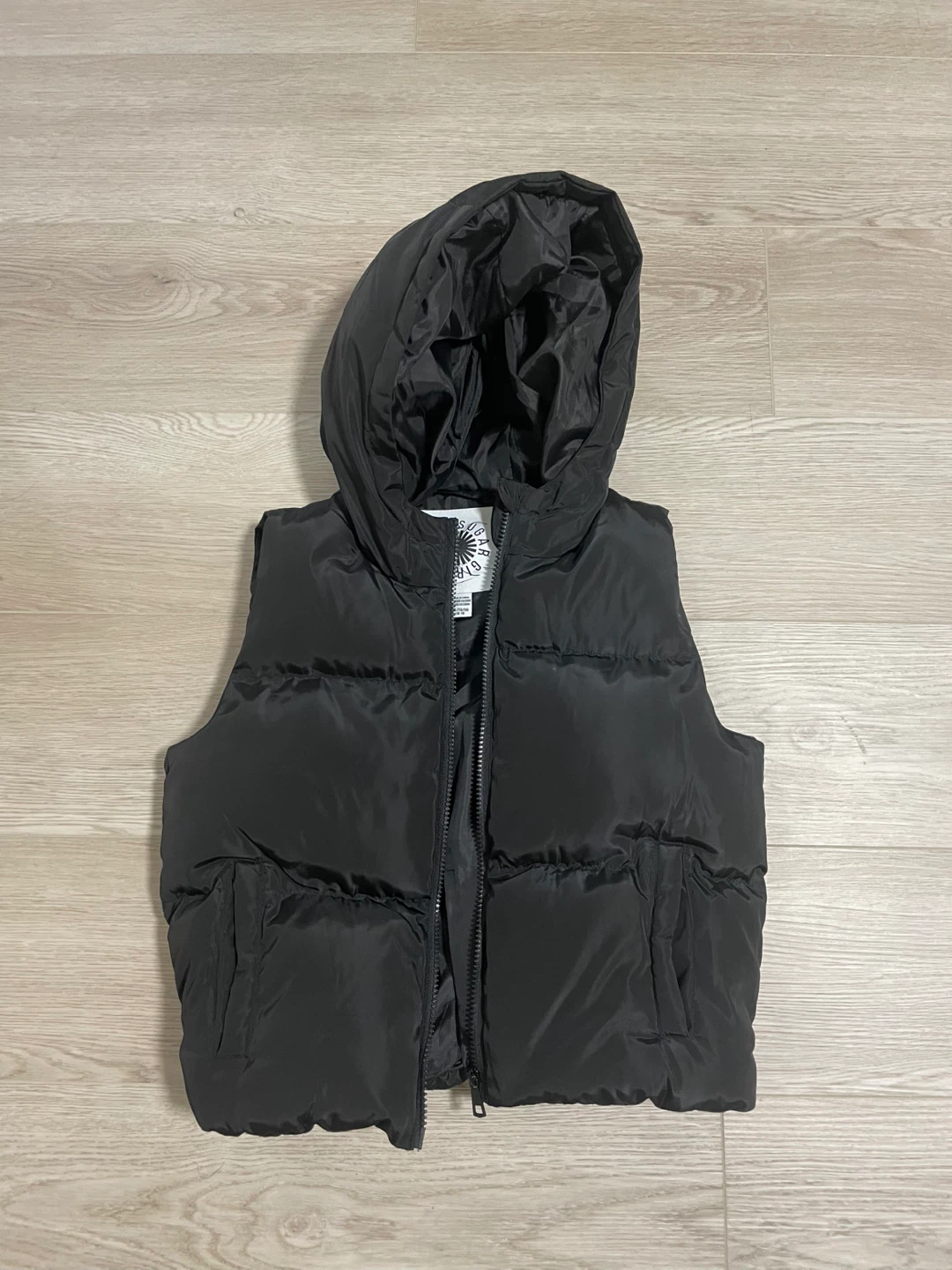 Belsu Black Puffer Vest