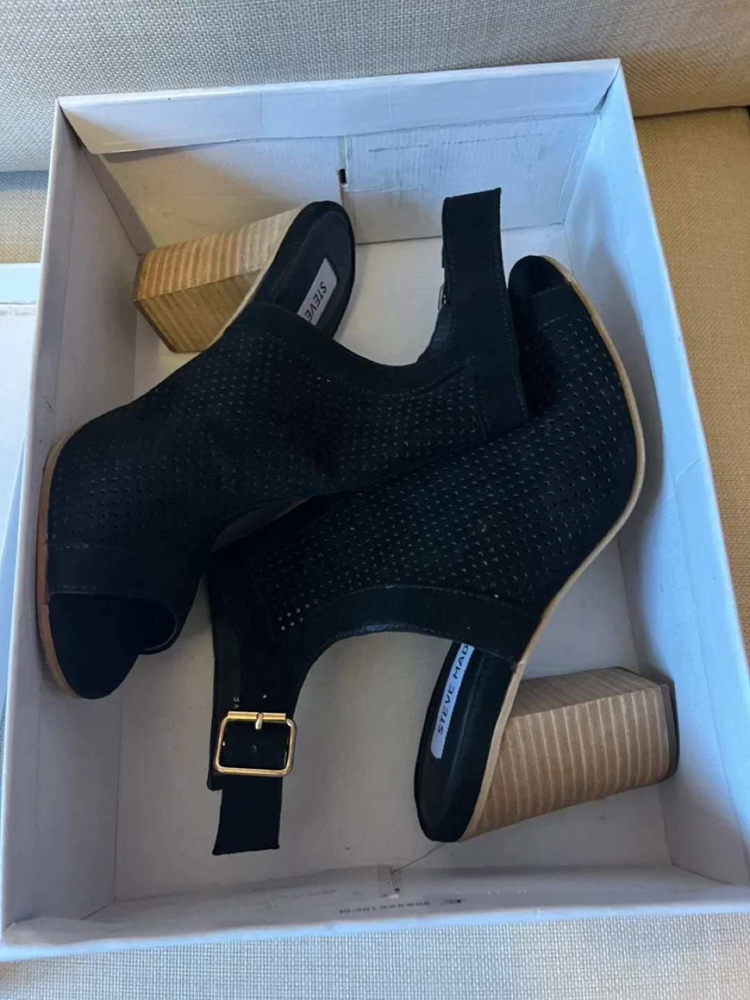 Steve Madden Black Suede Heels - Size 8 image indicator(4)