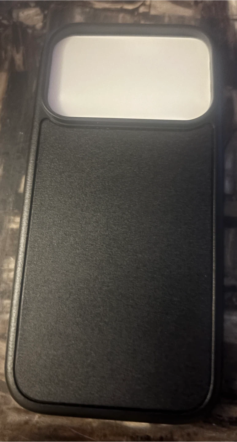 Otterbox For iPhone 17 pro - photo 2