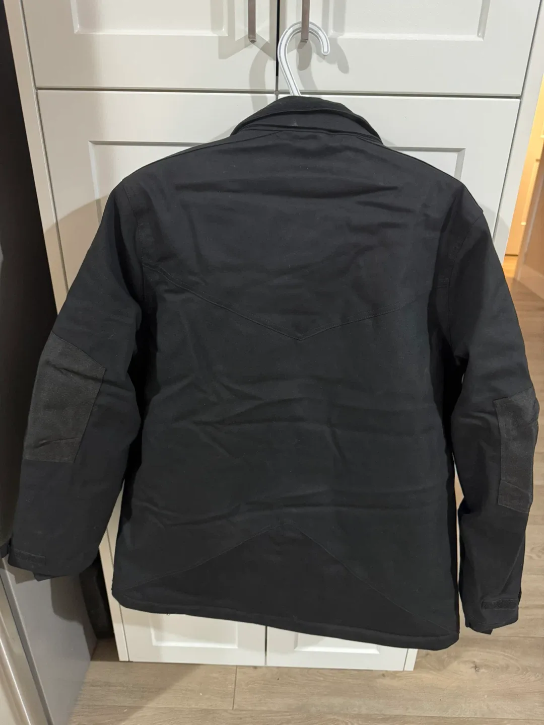 NWT women’s CAT winter coat image indicator(2)