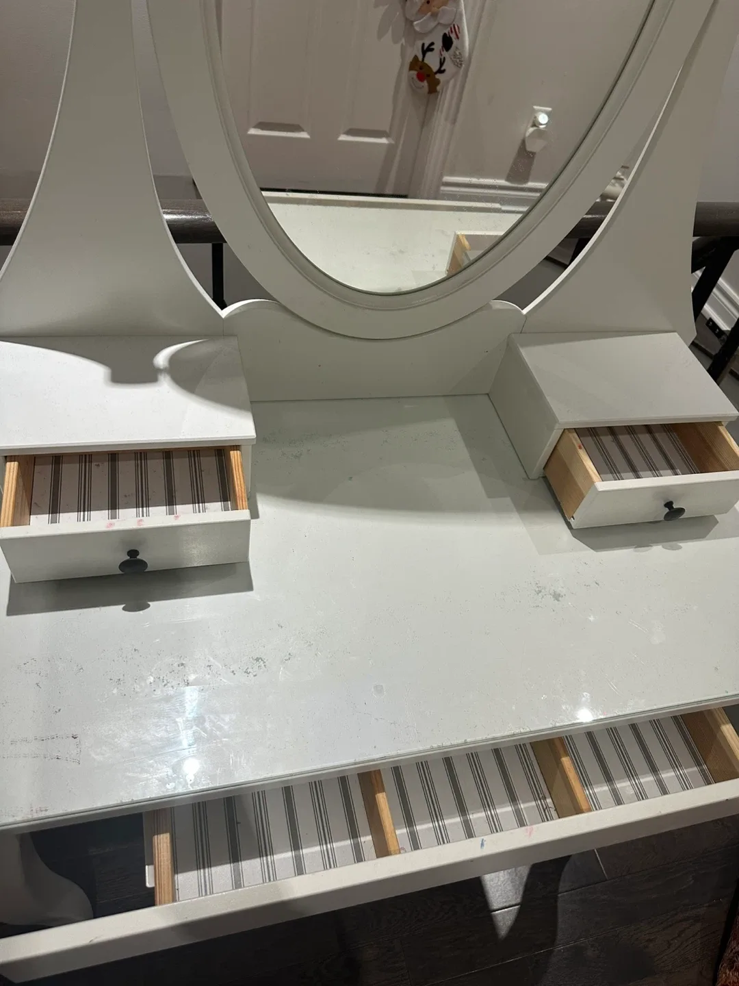 IKEA Hemnes Dressing Table with Mirror, White image indicator(2)