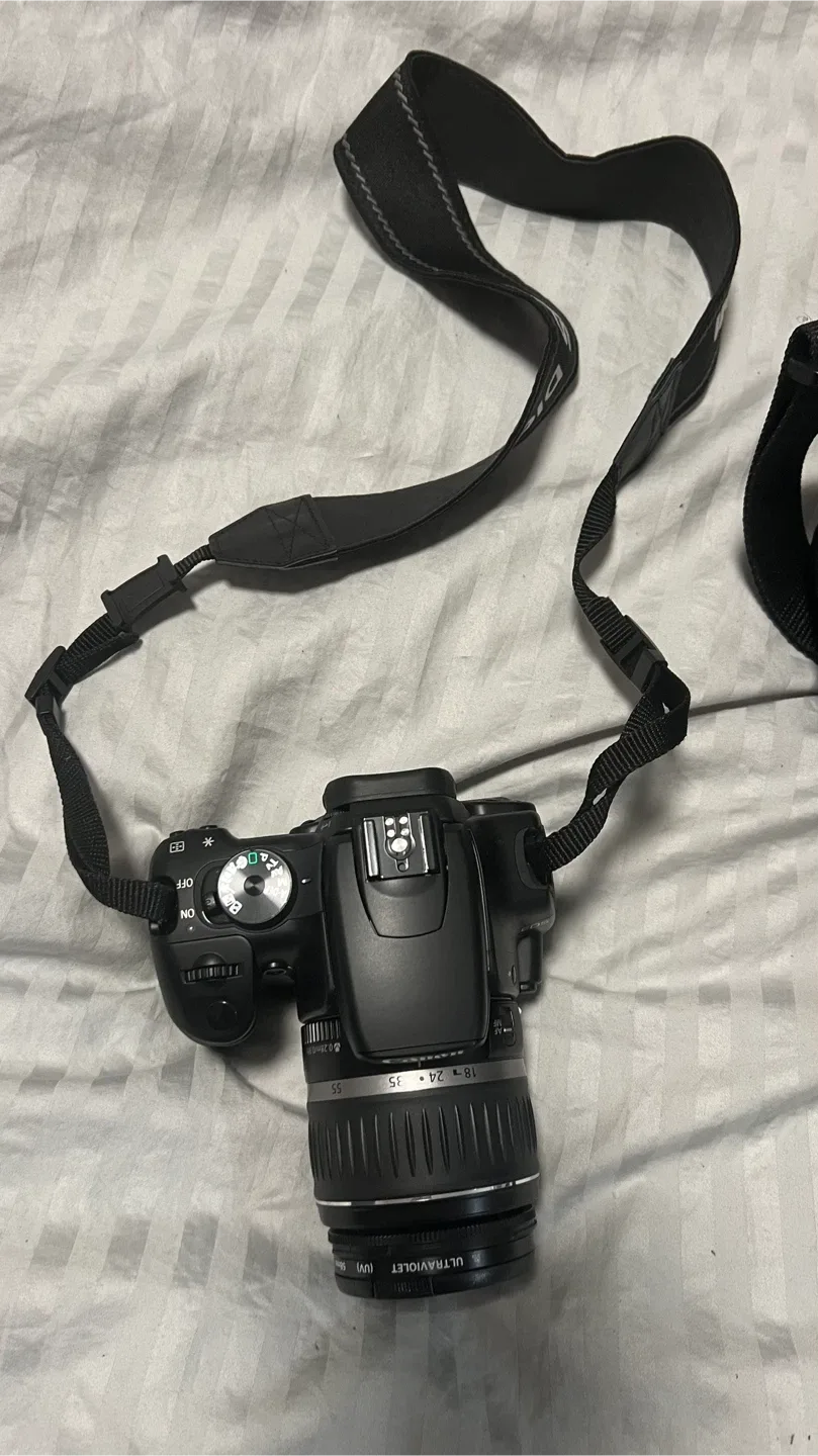 Canon EOS Rebel XTi Digital Camera with Bag image indicator(3)