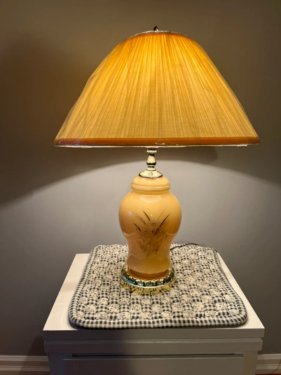 Vintage Floral Accent Table Lamp