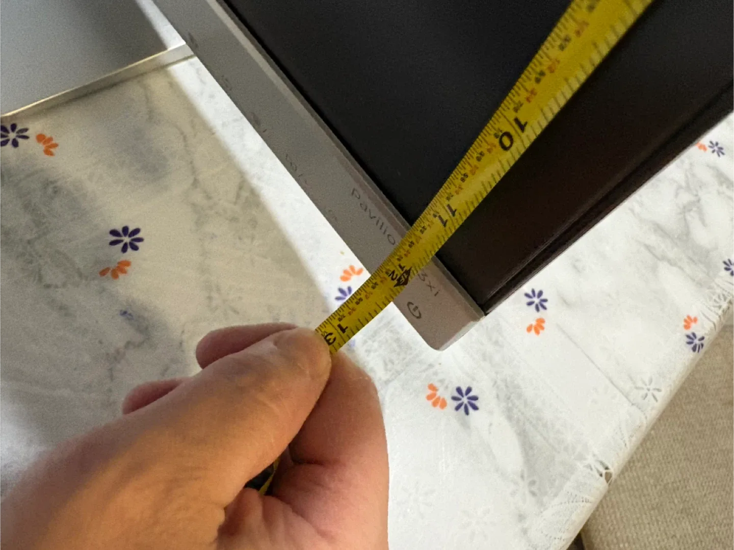 HP Pavilion 23xi 23” Monitor image indicator(7)