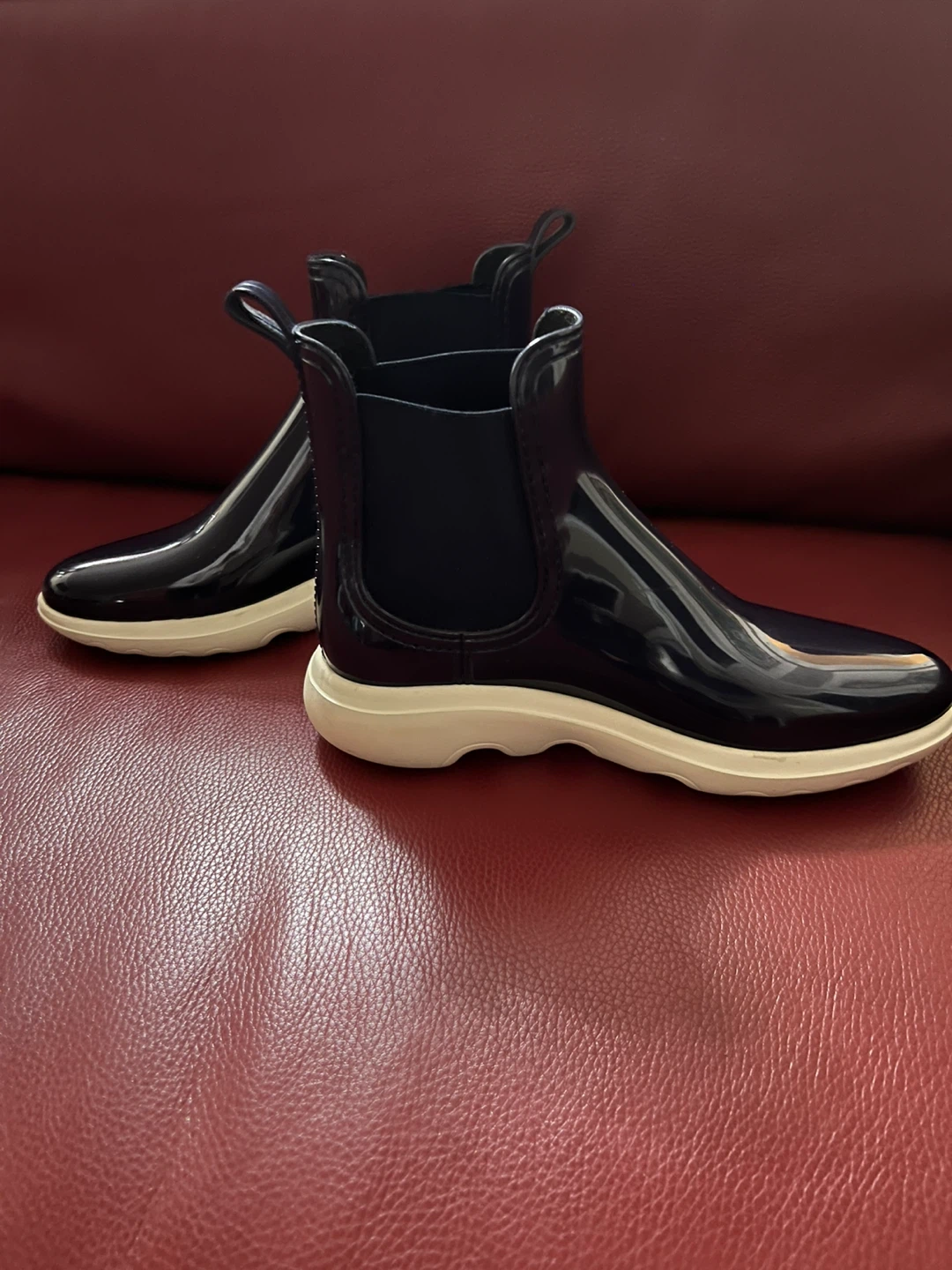 Melissa women’s Chelsea Boots size 7,5-8