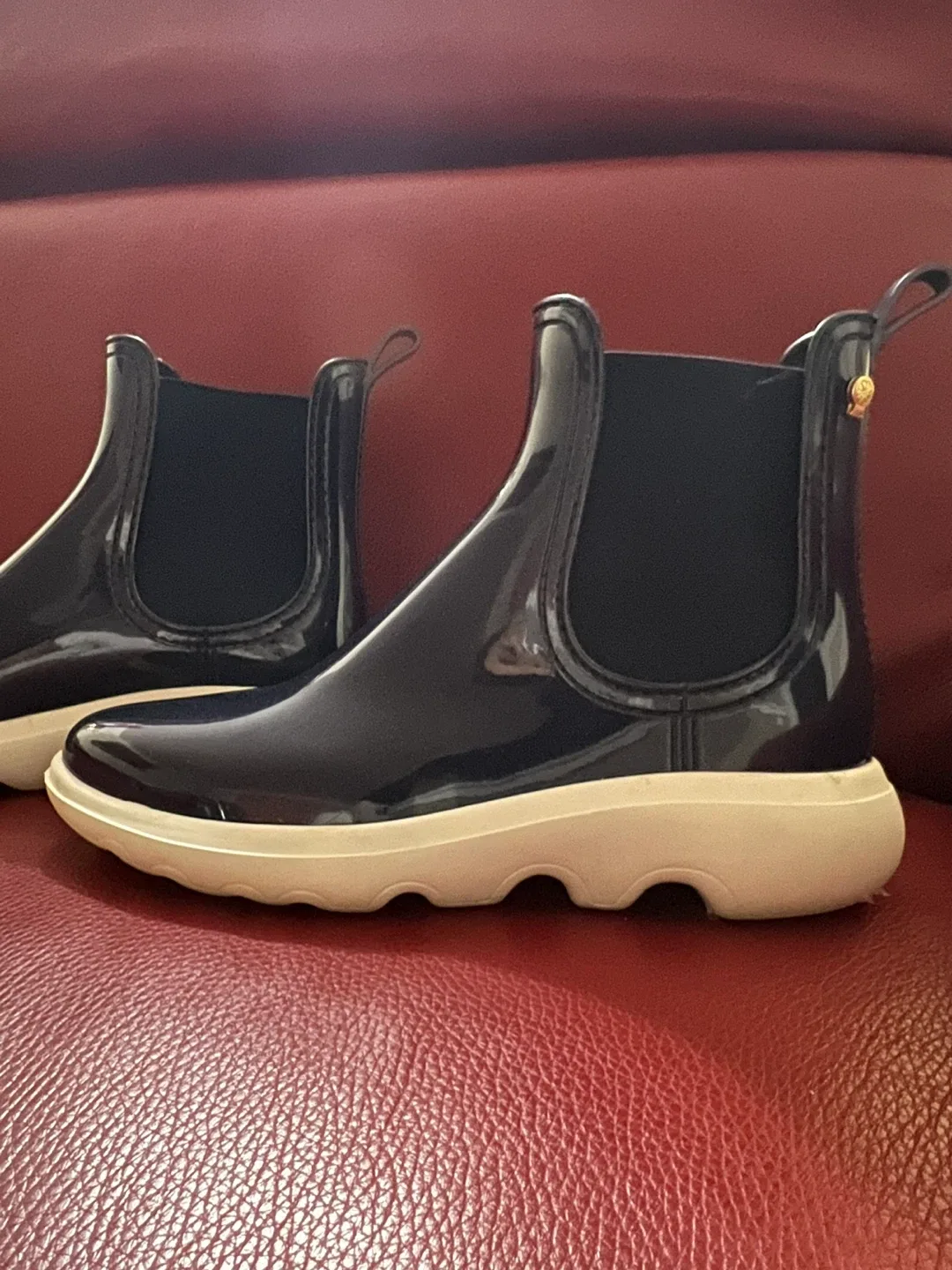 Melissa women’s Chelsea Boots size 7,5-8 image indicator(2)