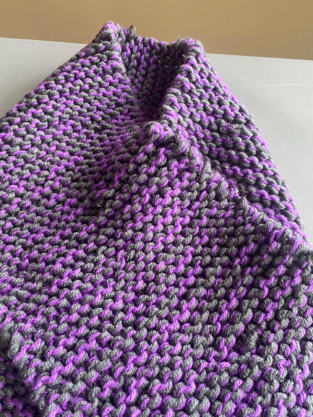 Handmade Knitted Scarf image indicator(4)