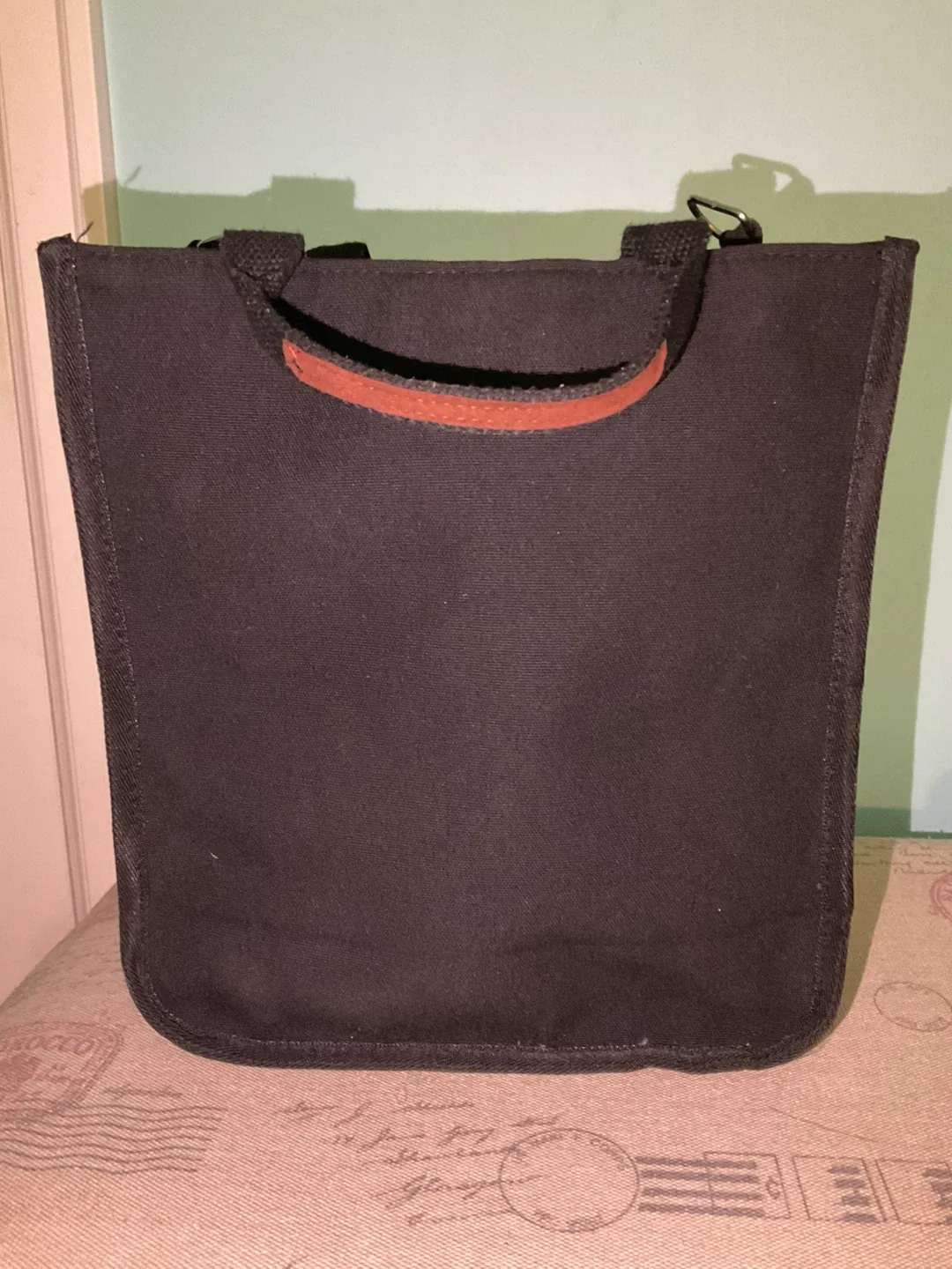 Black Tote Bag image indicator(3)