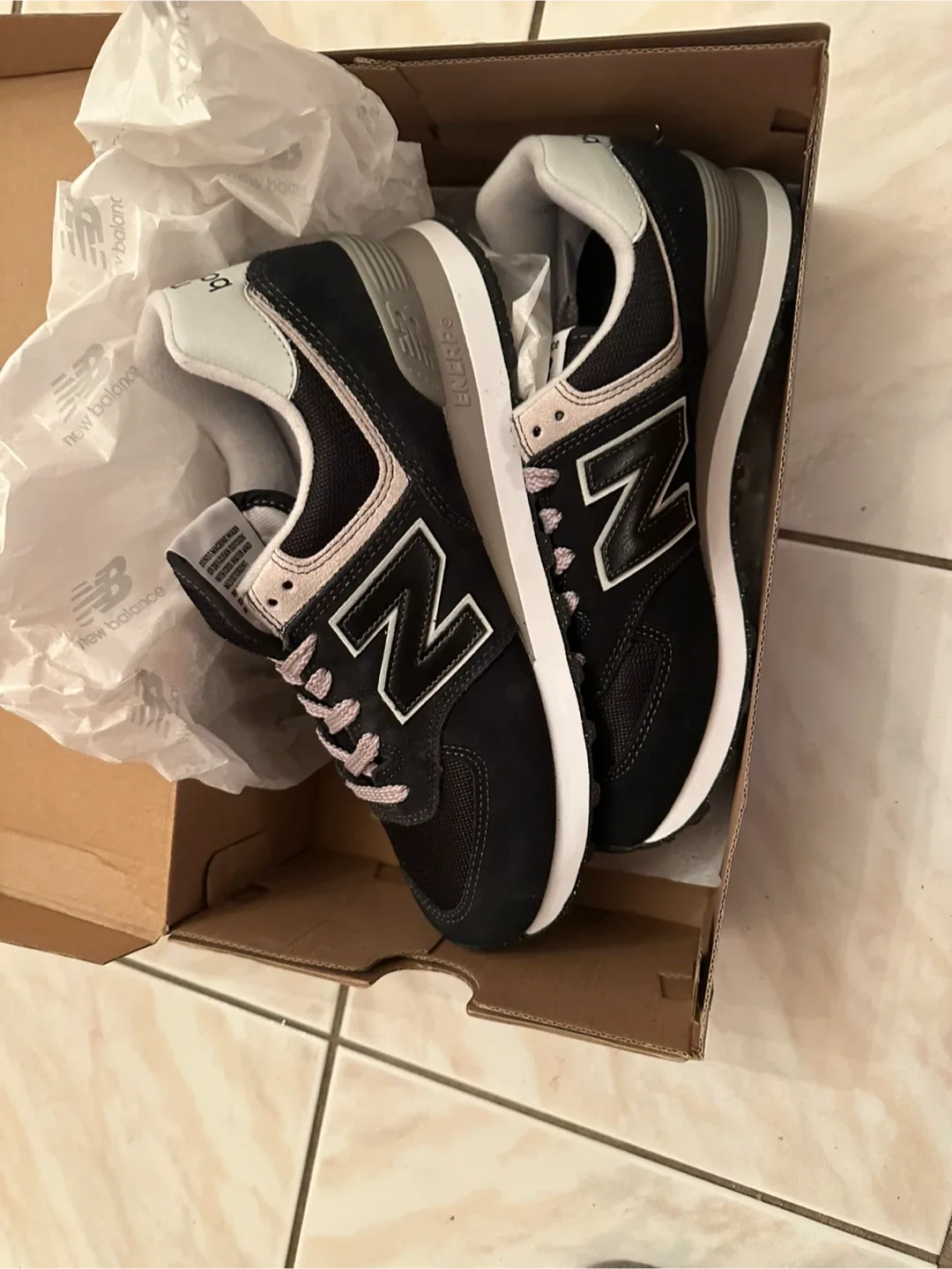 New Balance 574 Classic Black Sneakers size 8