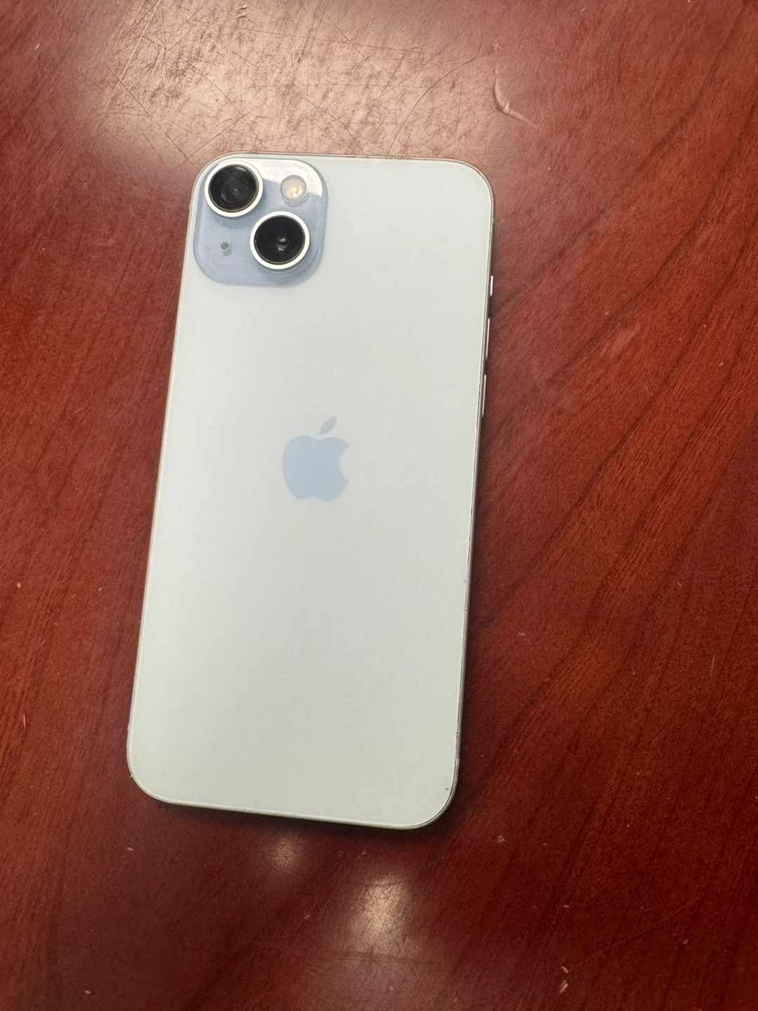 iPhone 15 plus - photo 2