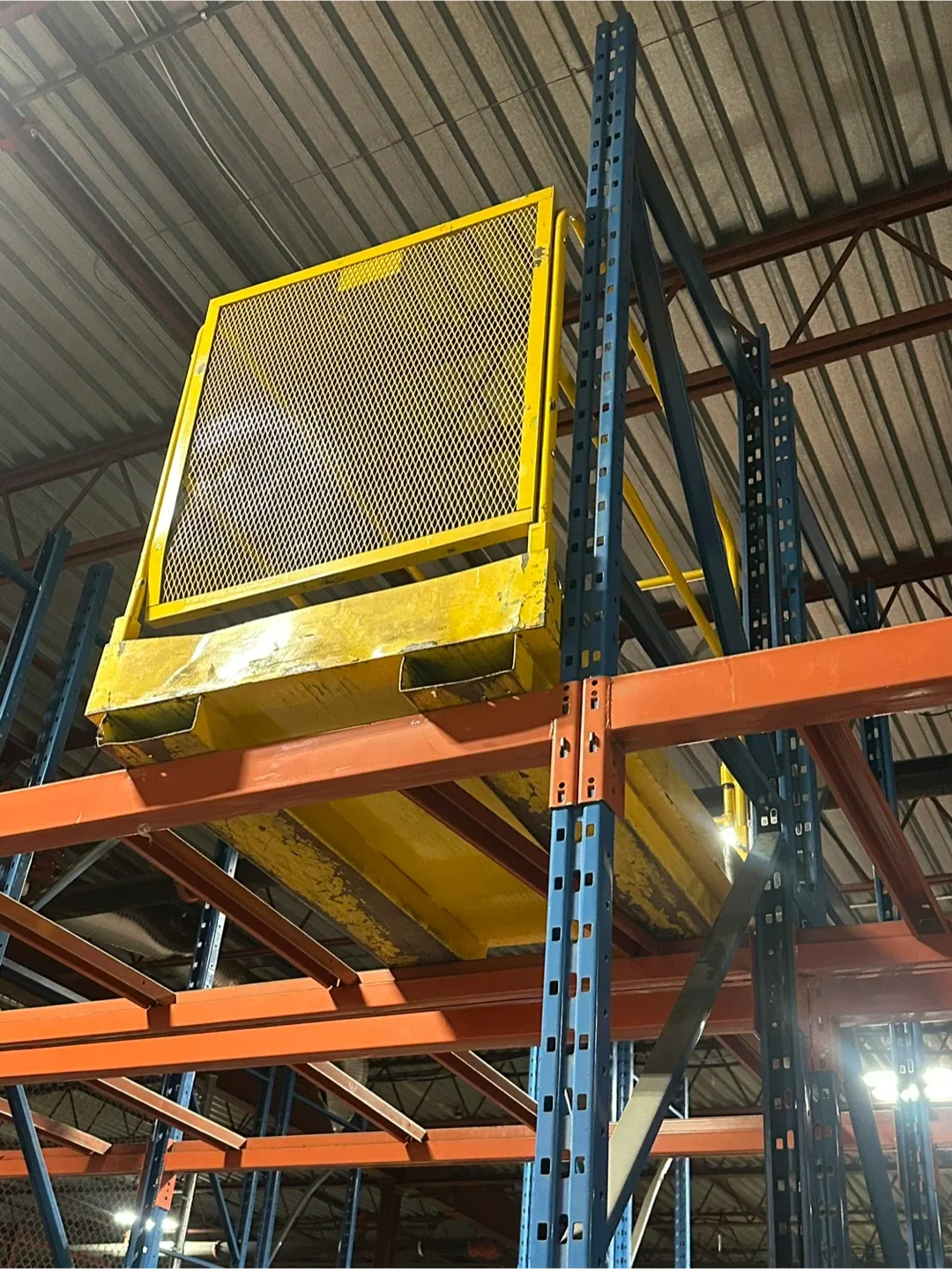 Florklift aerial platform