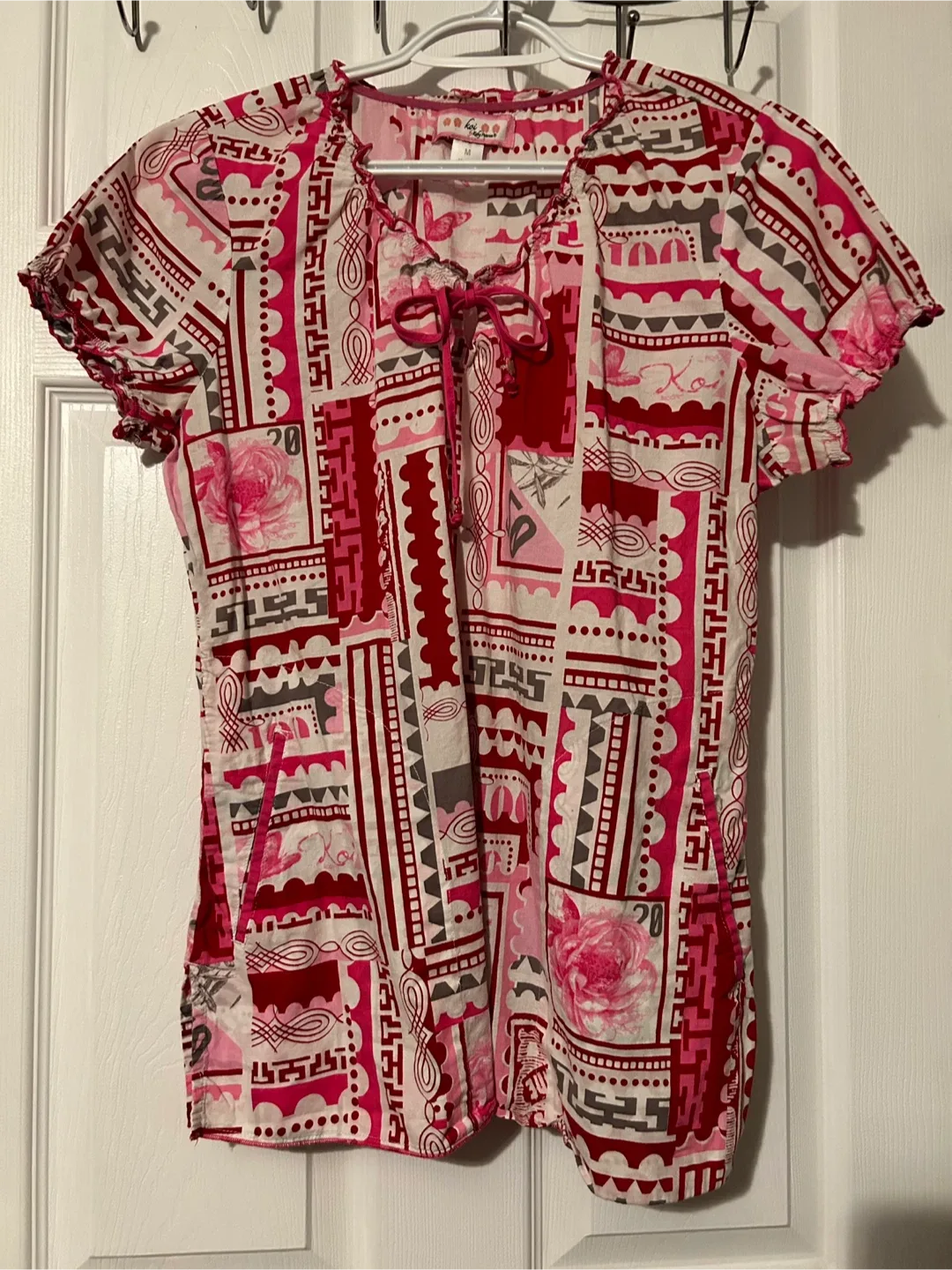 Mixed Lot of Scrub Tops - Size Medium